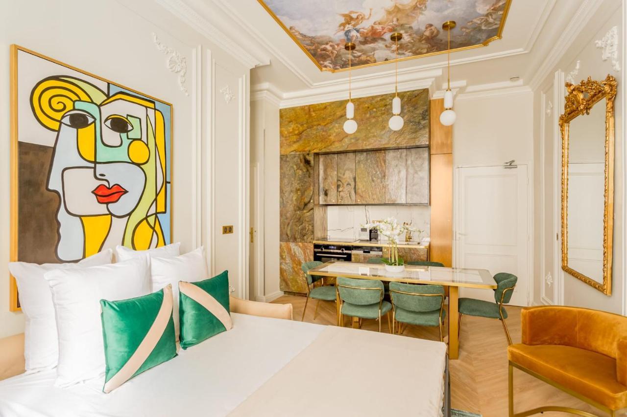 Merveil - Luxury -opera - Volney Ii * Parijs