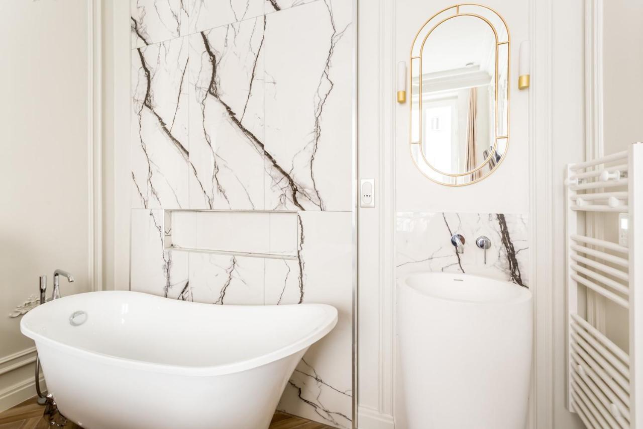 Merveil - Luxury -opera - Volney Ii Parijs